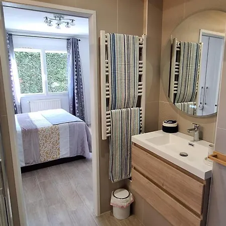 Et Petit Dejeuner A Socoa